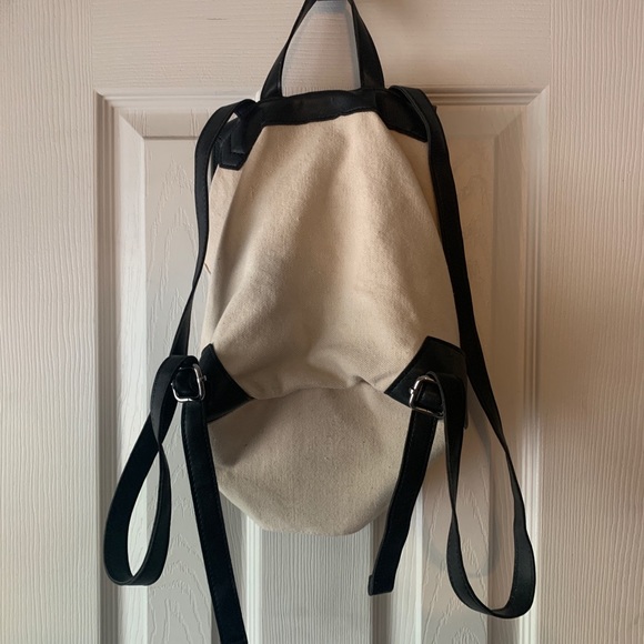 Deux Luxe Demi Backpack - Picture 2 of 6